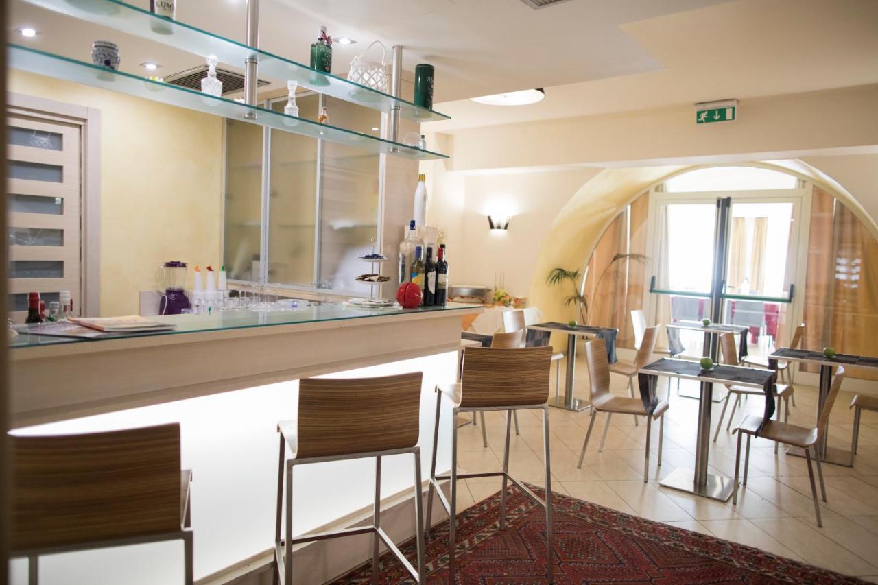 Hotel Villa Cibele Catánia Buitenkant foto