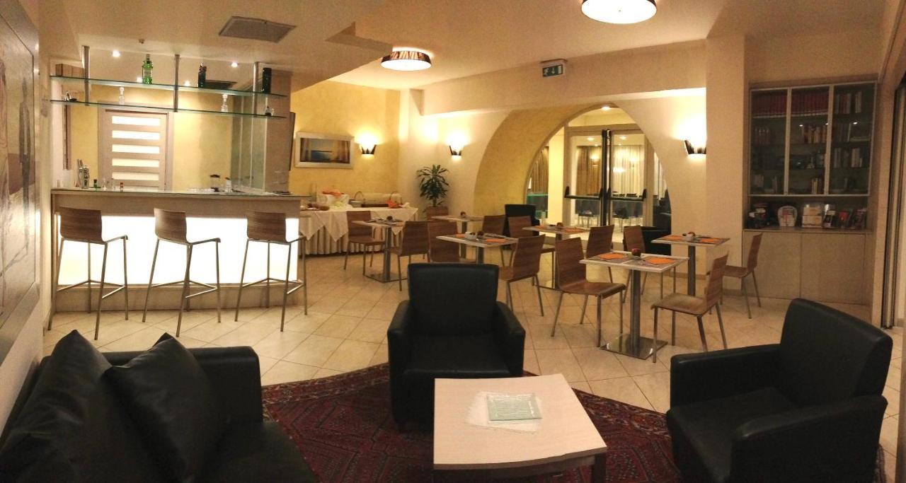 Hotel Villa Cibele Catánia Buitenkant foto