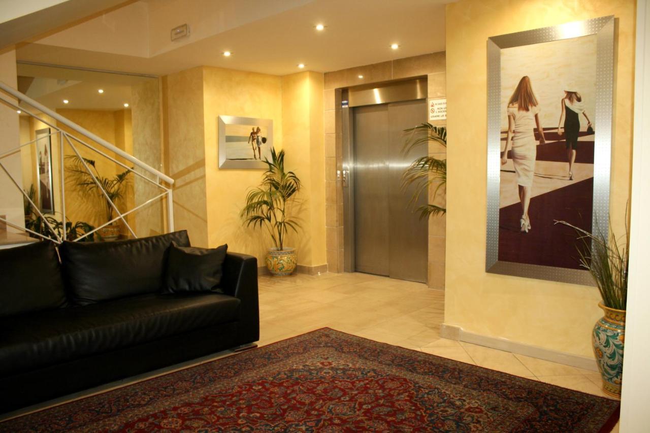 Hotel Villa Cibele Catánia Buitenkant foto