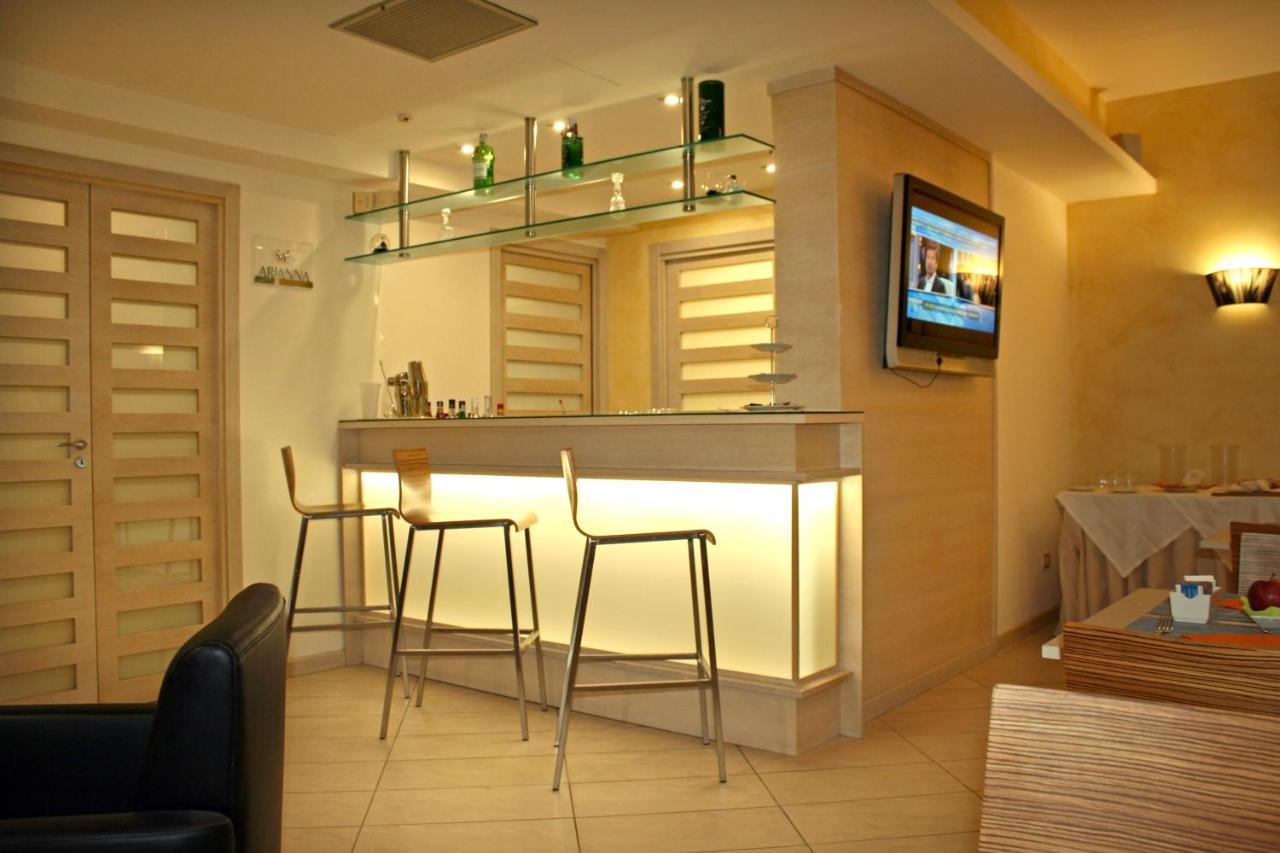 Hotel Villa Cibele Catánia Buitenkant foto
