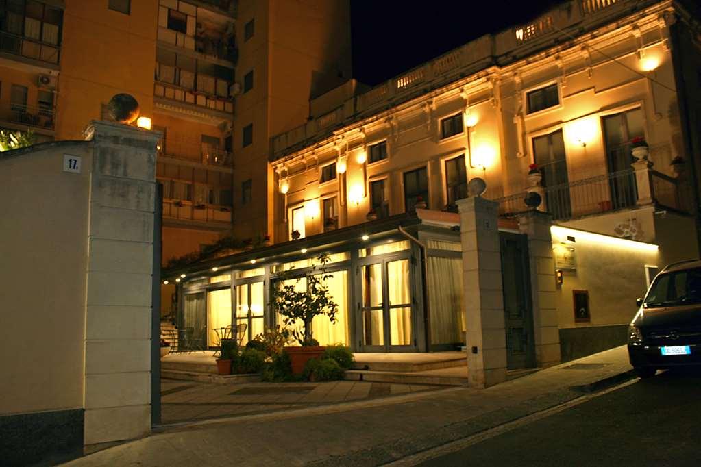 Hotel Villa Cibele Catánia Buitenkant foto